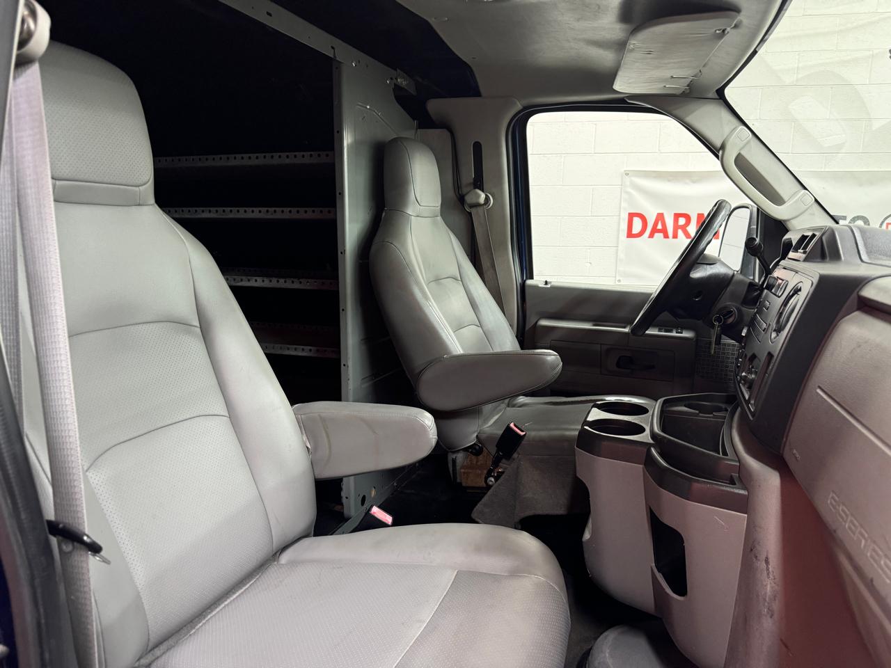 Ford Econoline E-150 2012