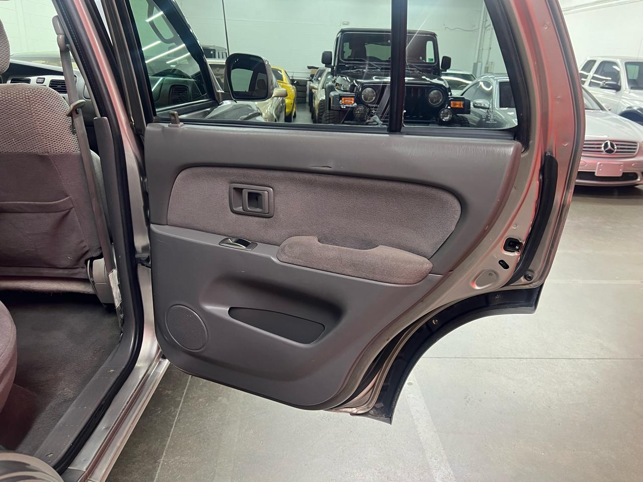 Toyota 4Runner Sport Edition V6 4WD 2002