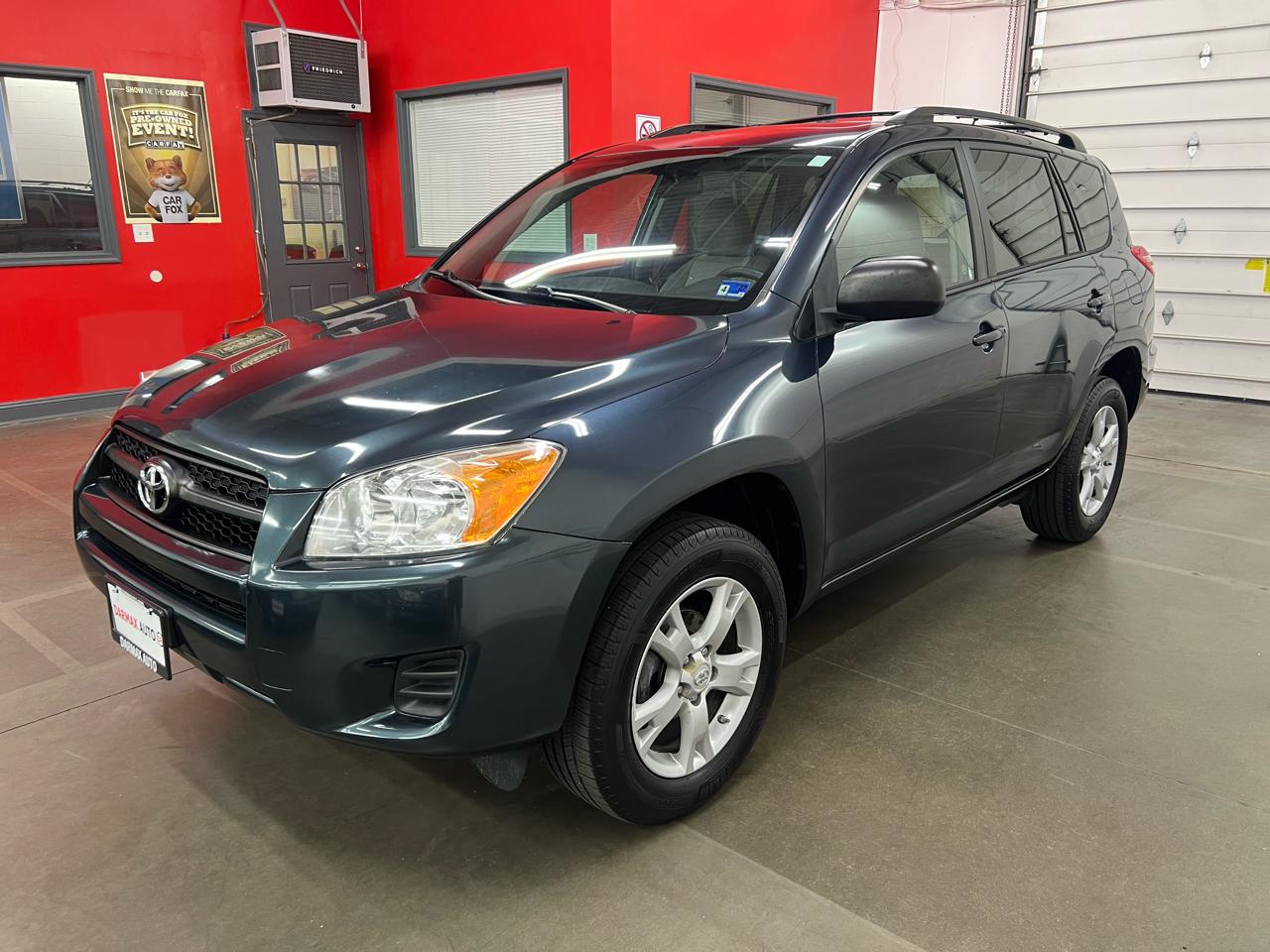 Toyota RAV4  2012