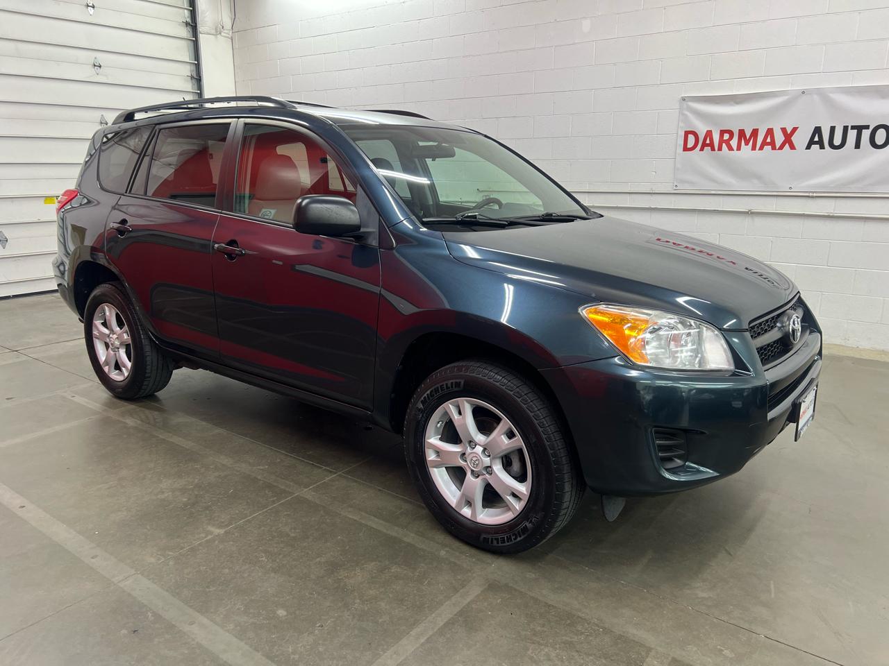 Toyota RAV4  2012