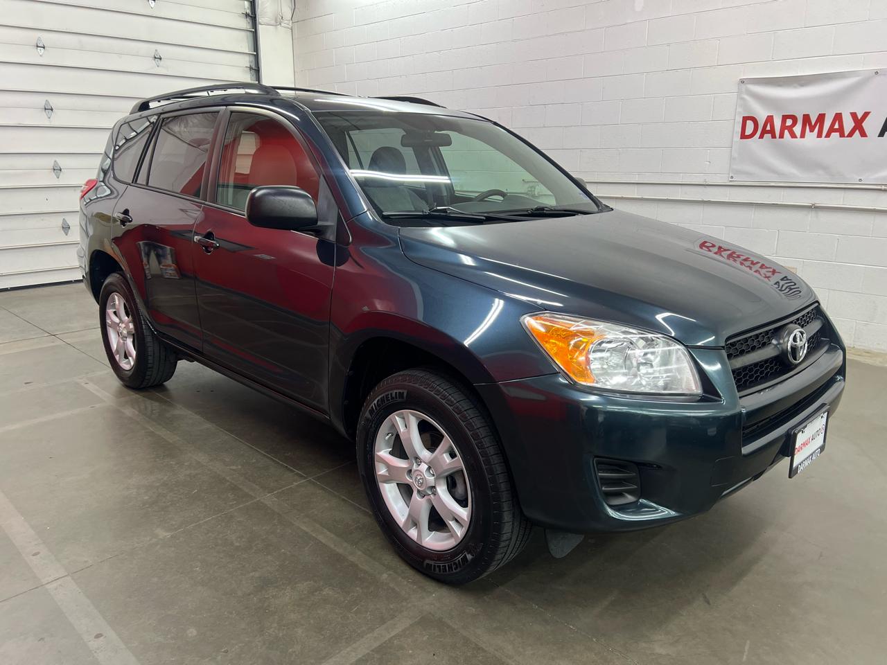 Toyota RAV4  2012