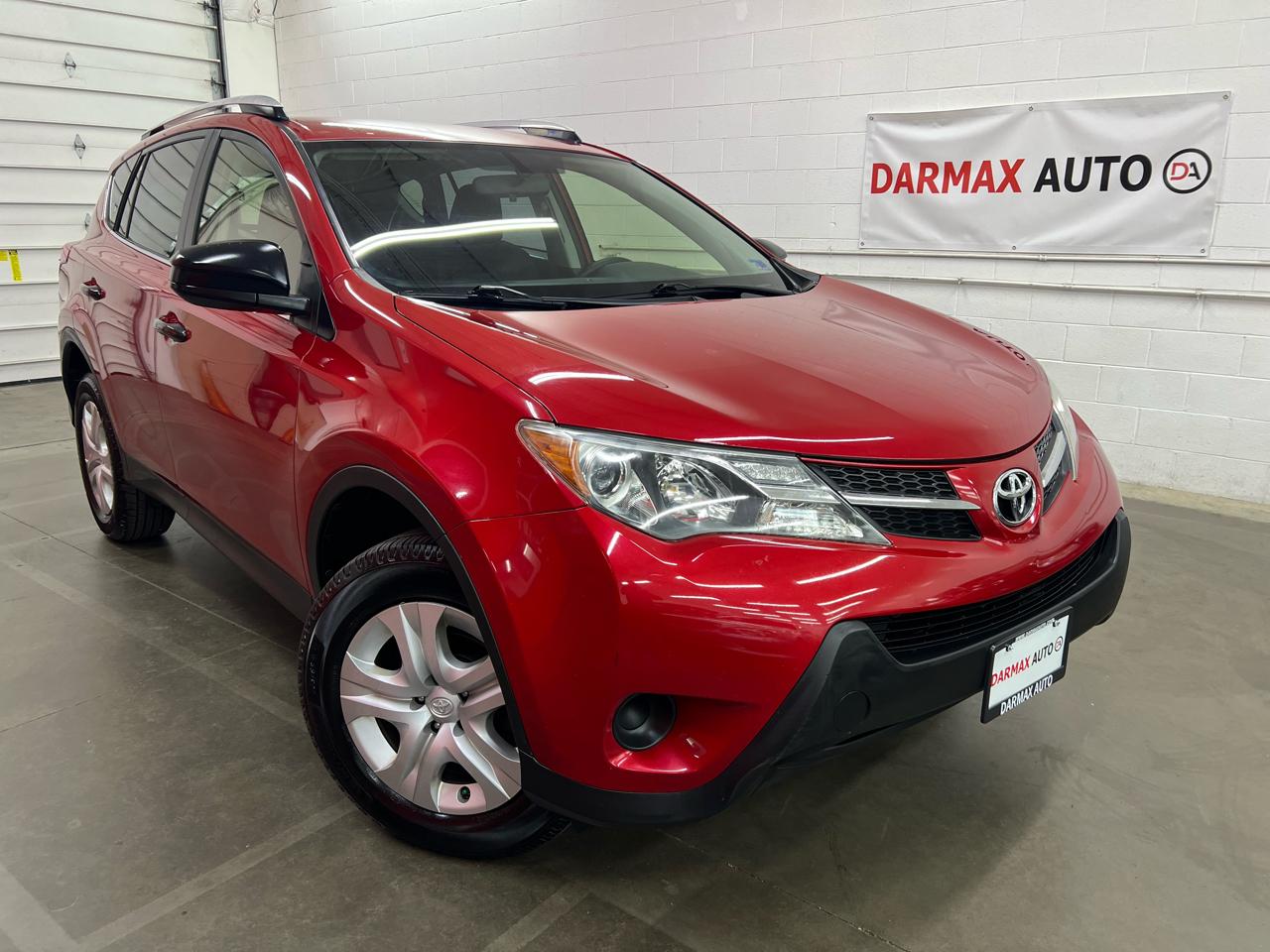 Toyota RAV4 LE FWD 2014