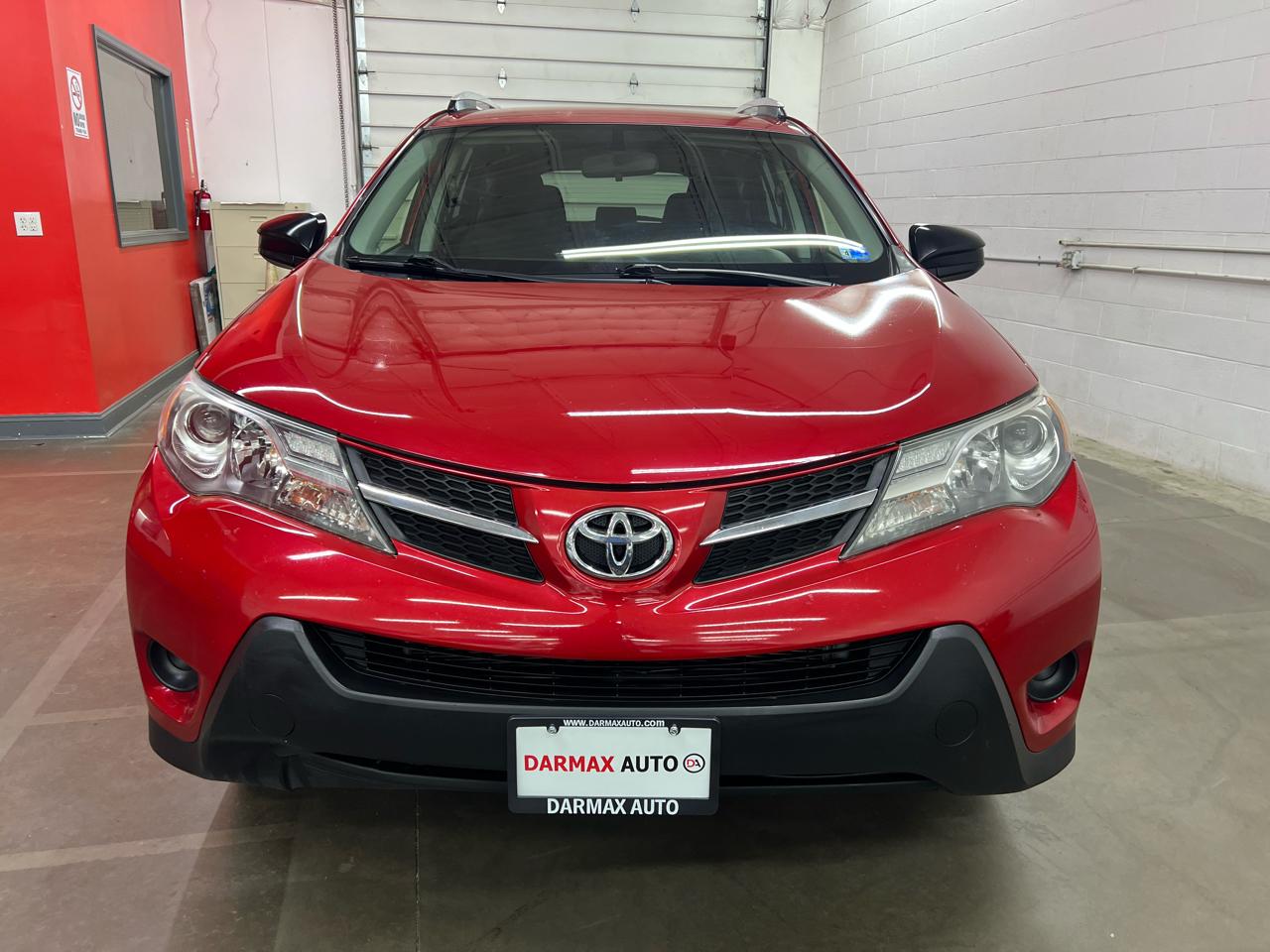 Toyota RAV4 LE FWD 2014
