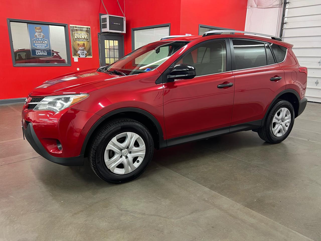 Toyota RAV4 LE FWD 2014