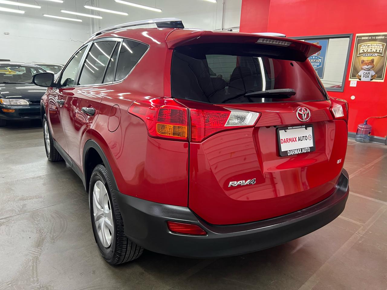 Toyota RAV4 LE FWD 2014
