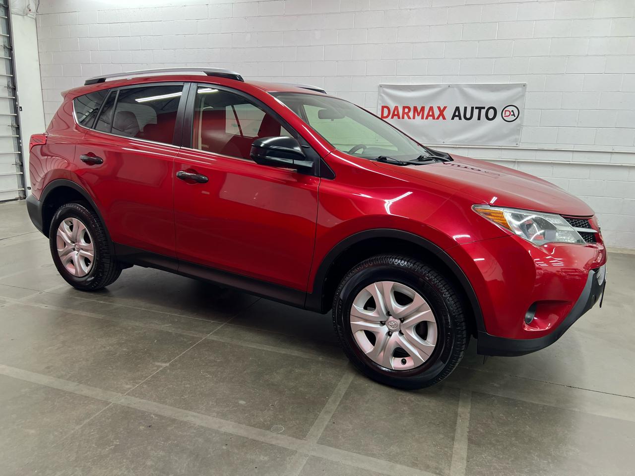 Toyota RAV4 LE FWD 2014
