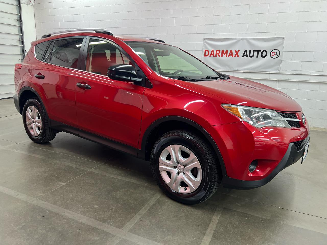 Toyota RAV4 LE FWD 2014