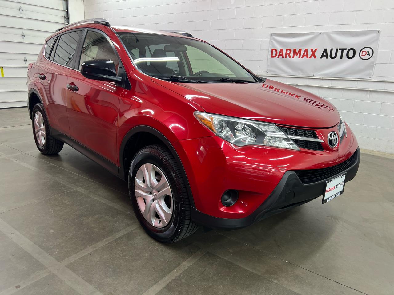 Toyota RAV4 LE FWD 2014