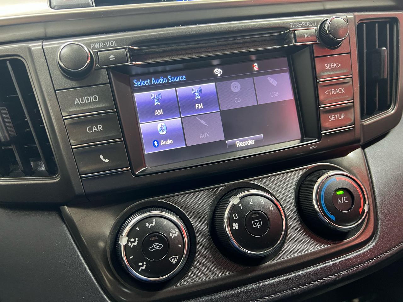 Toyota RAV4 LE FWD 2014