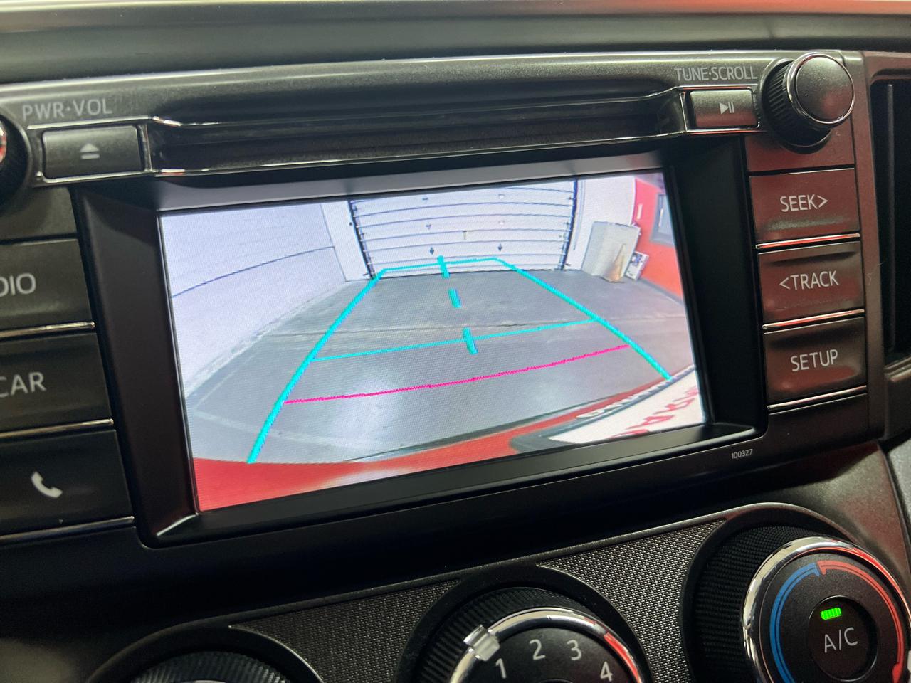 Toyota RAV4 LE FWD 2014