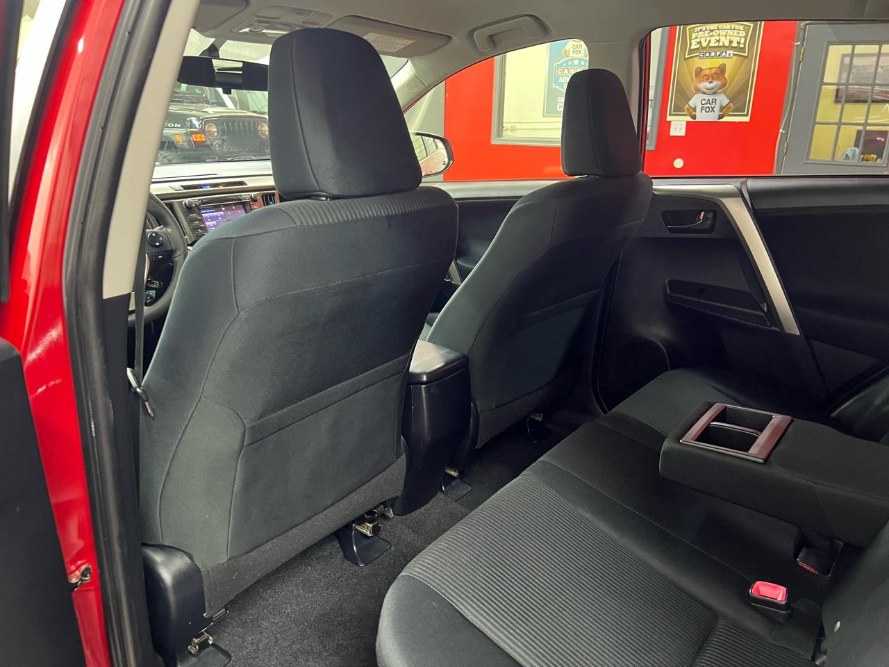 Toyota RAV4 LE FWD 2014