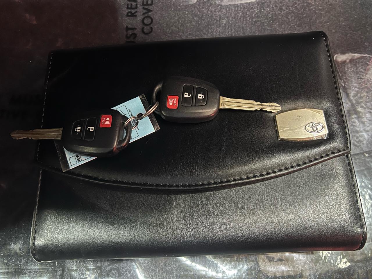 Toyota RAV4 LE FWD 2014