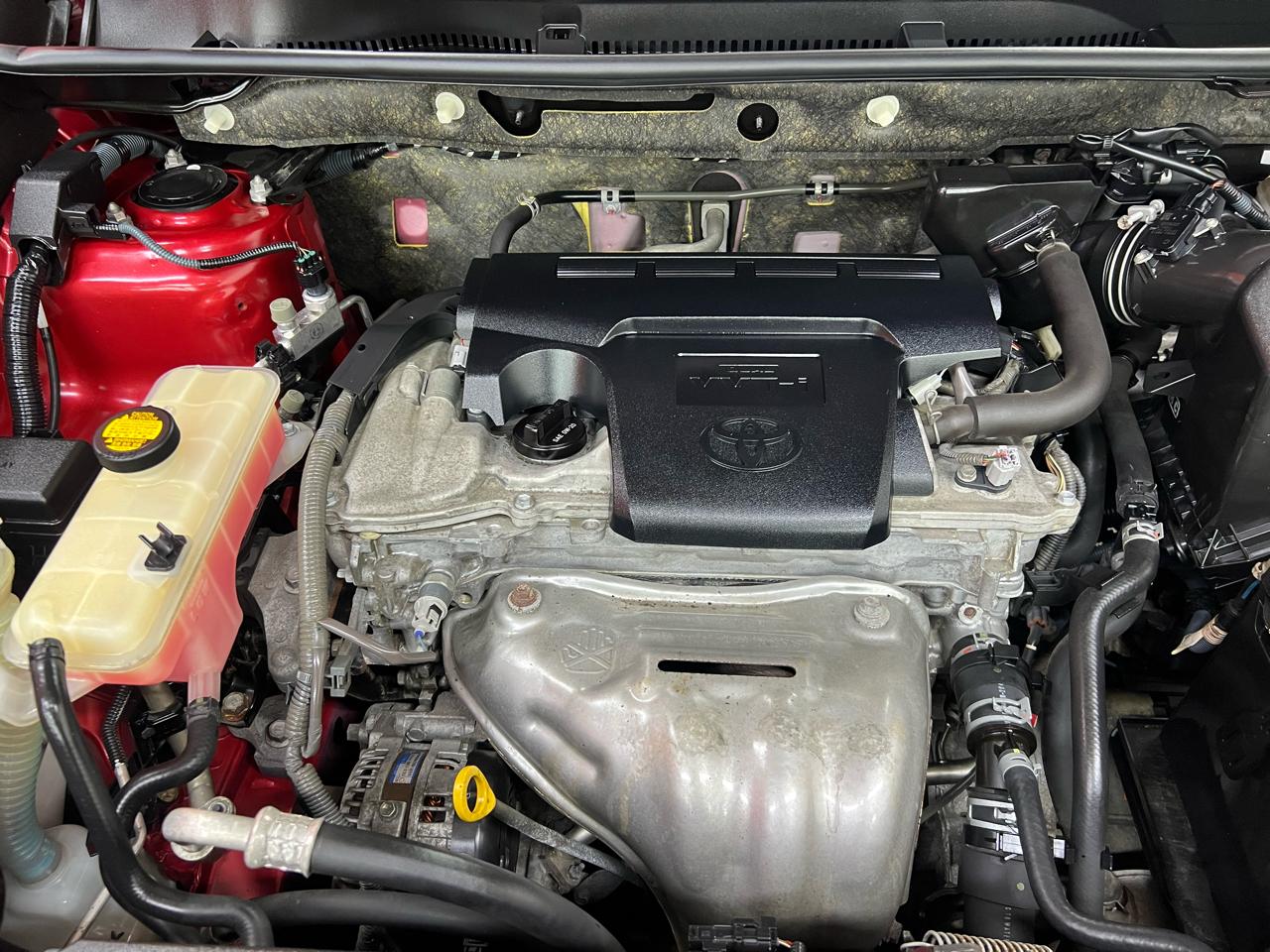 Toyota RAV4 LE FWD 2014