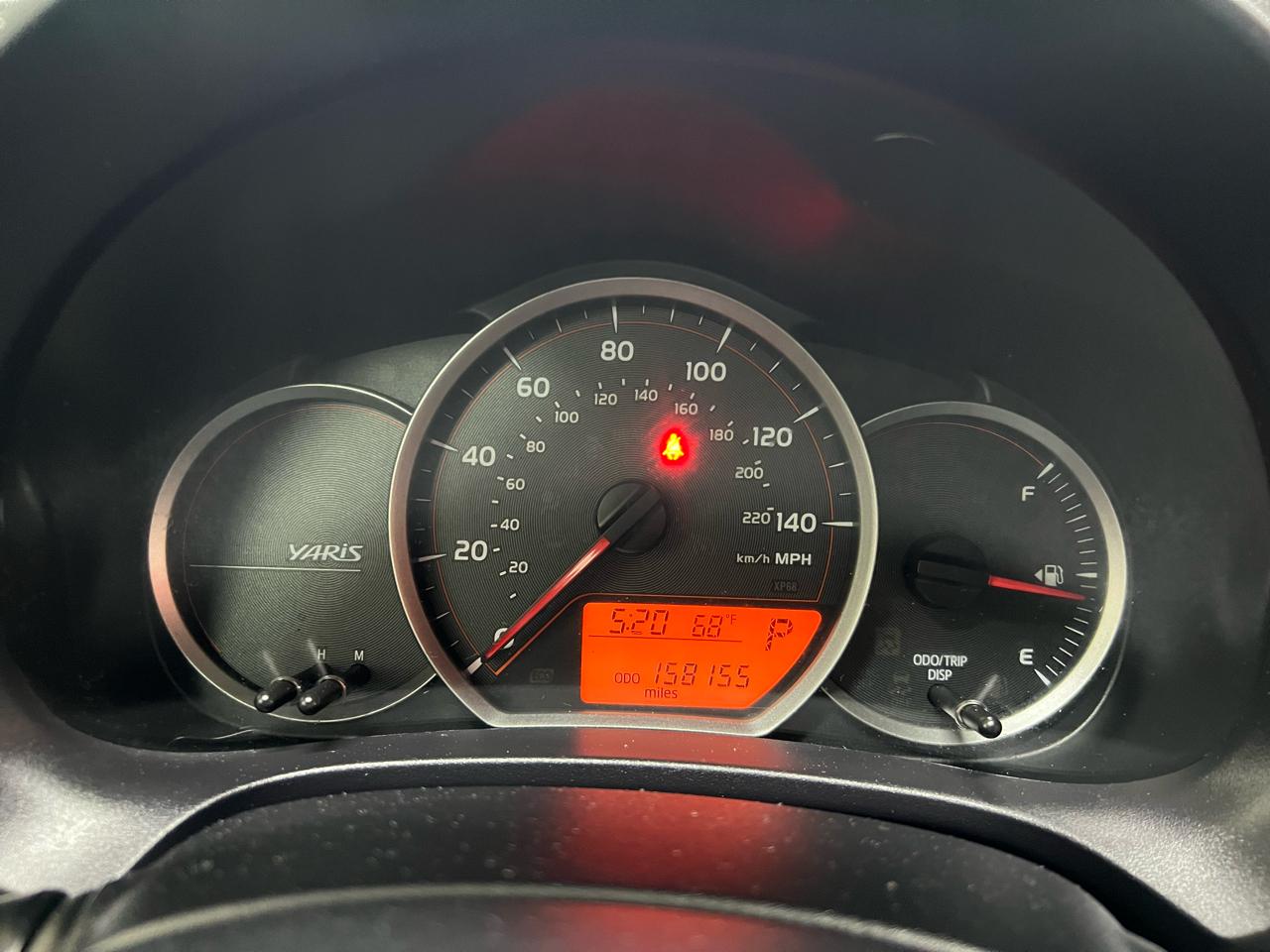 Toyota Yaris LE 5-Door AT 2012