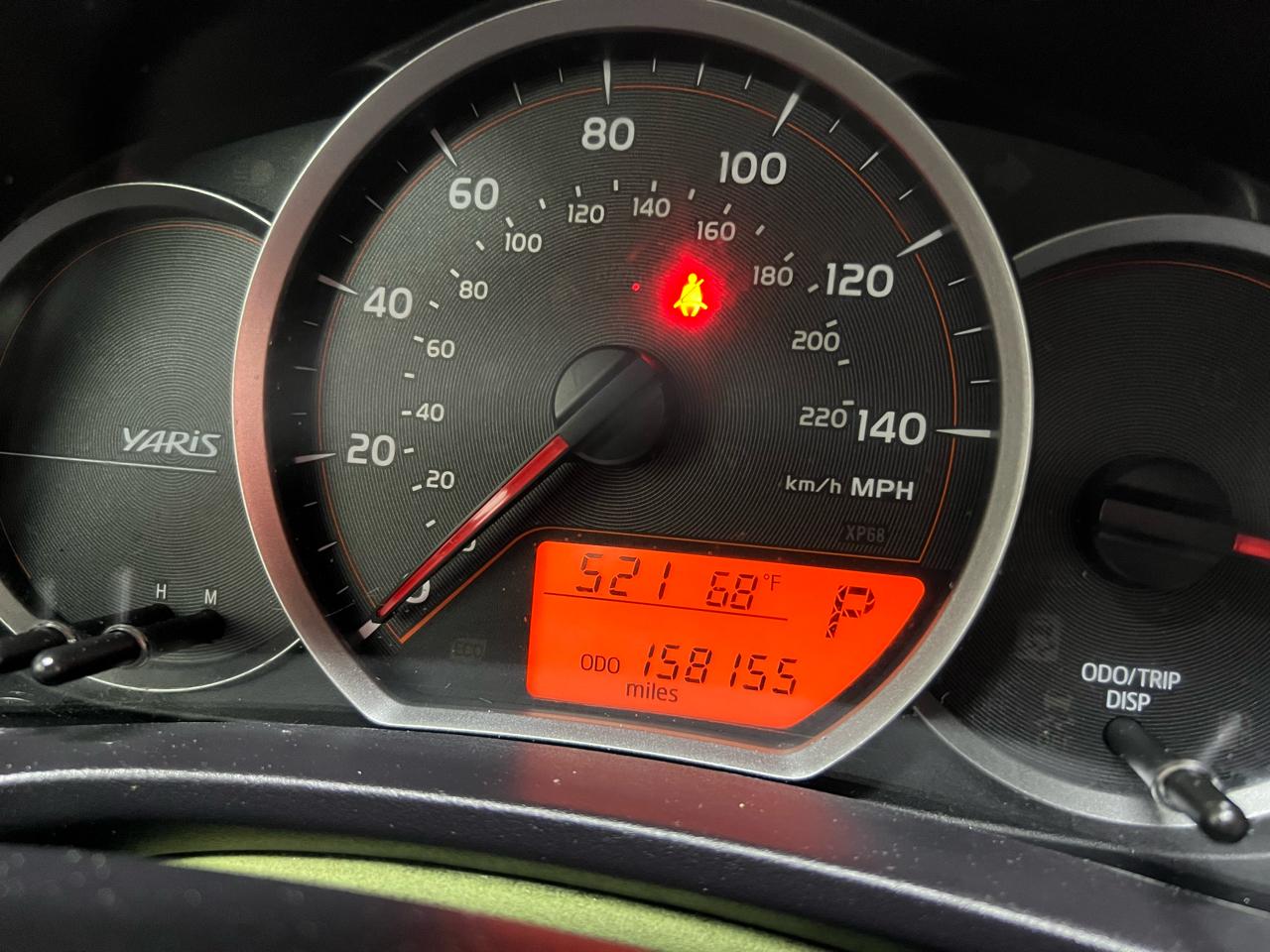 Toyota Yaris LE 5-Door AT 2012