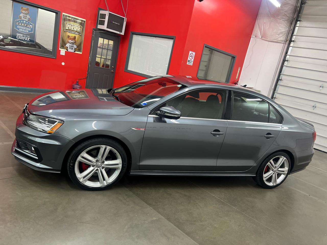 Volkswagen Jetta 2.0T GLI 6M 2017
