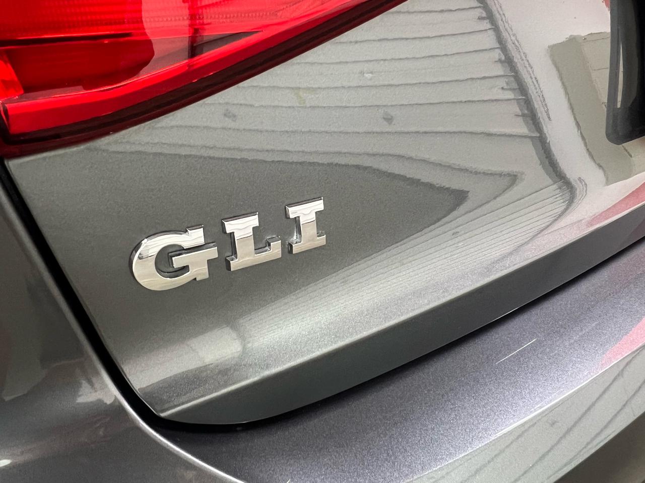 Volkswagen Jetta 2.0T GLI 6M 2017