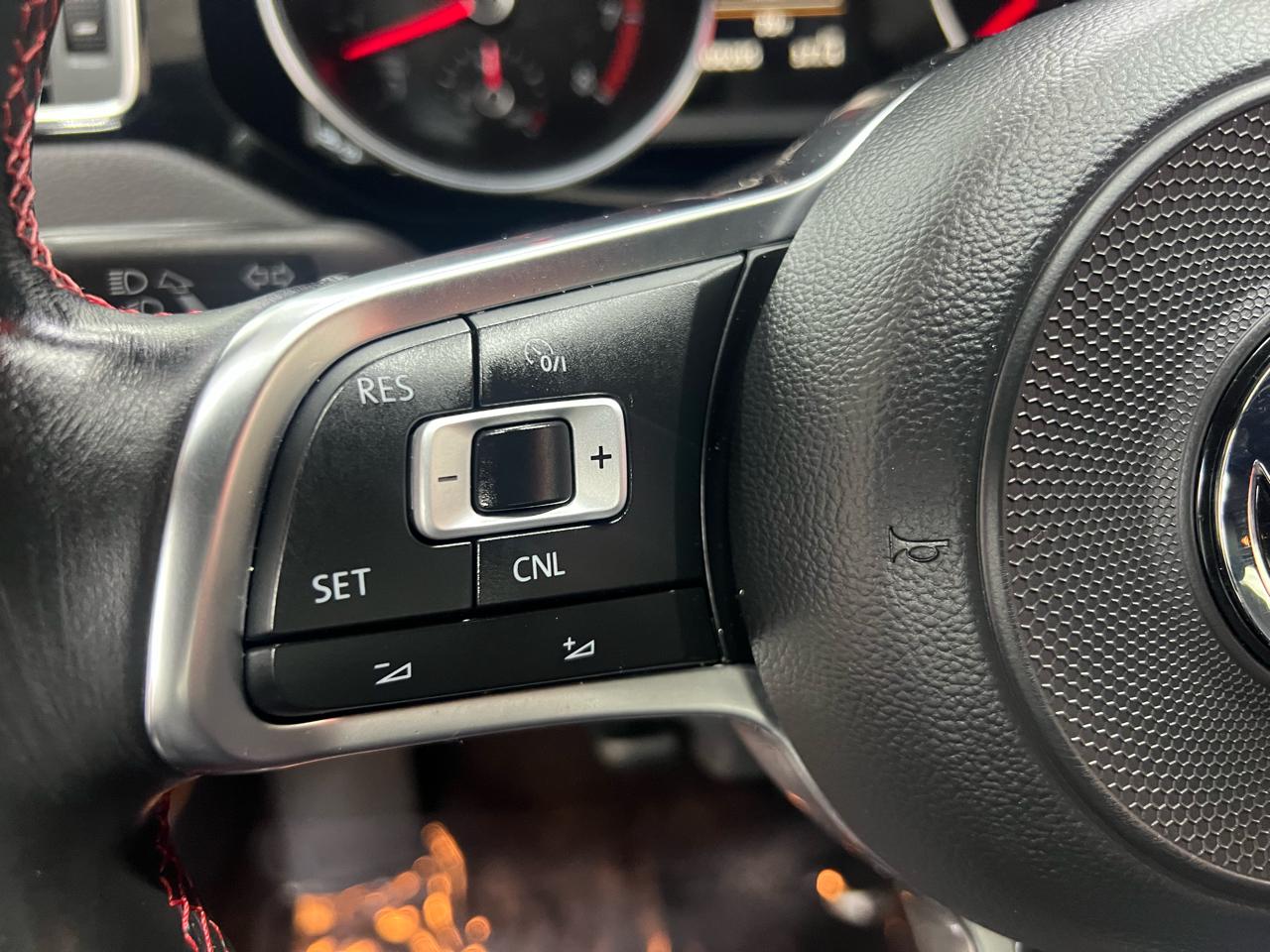 Volkswagen Jetta 2.0T GLI 6M 2017