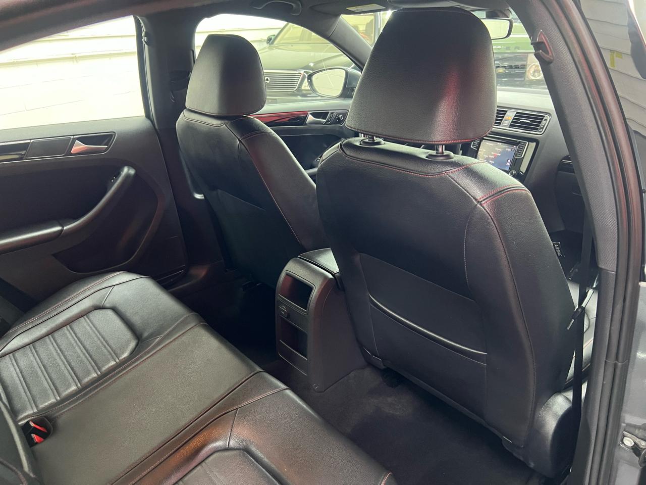 Volkswagen Jetta 2.0T GLI 6M 2017