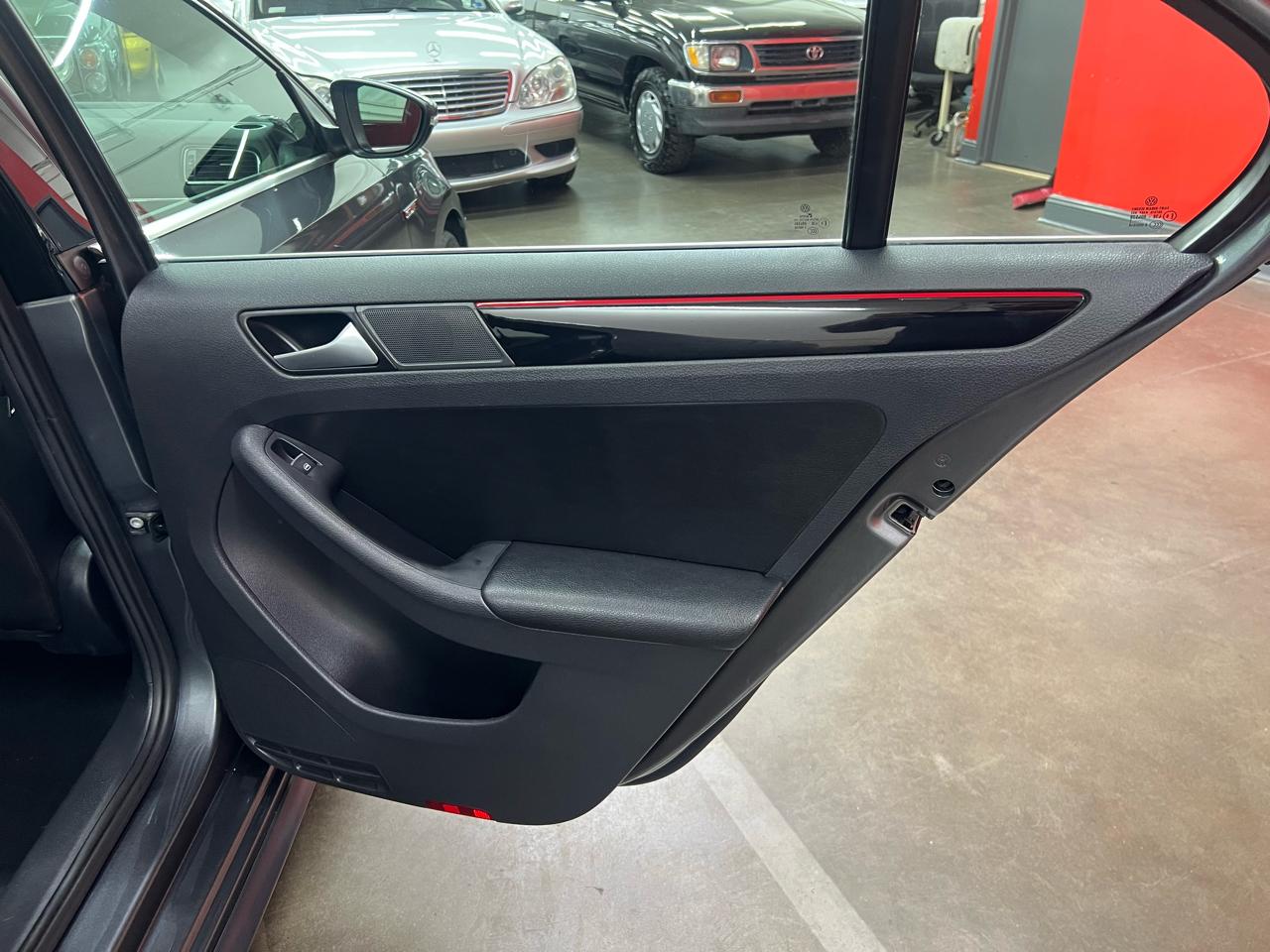 Volkswagen Jetta 2.0T GLI 6M 2017