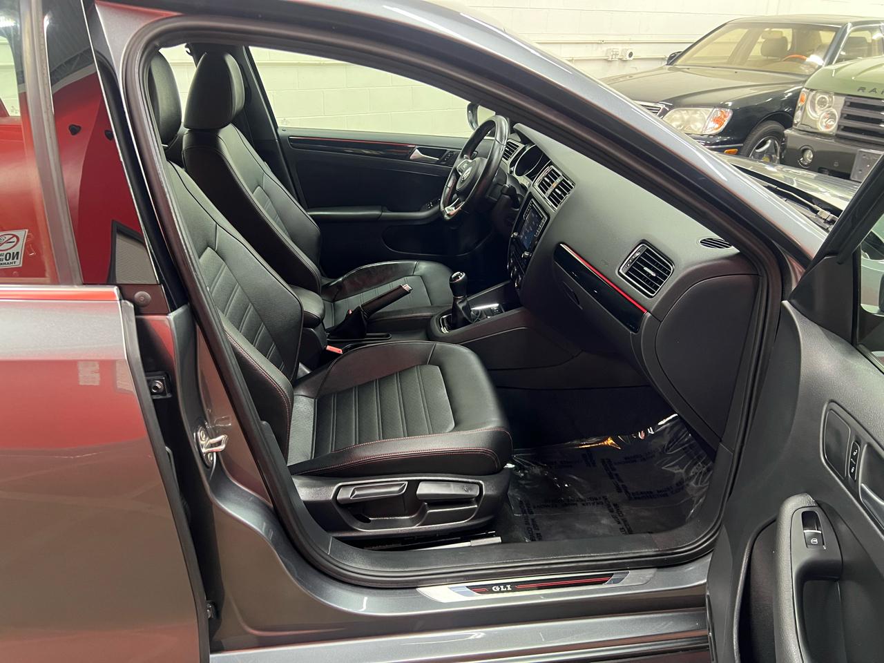 Volkswagen Jetta 2.0T GLI 6M 2017
