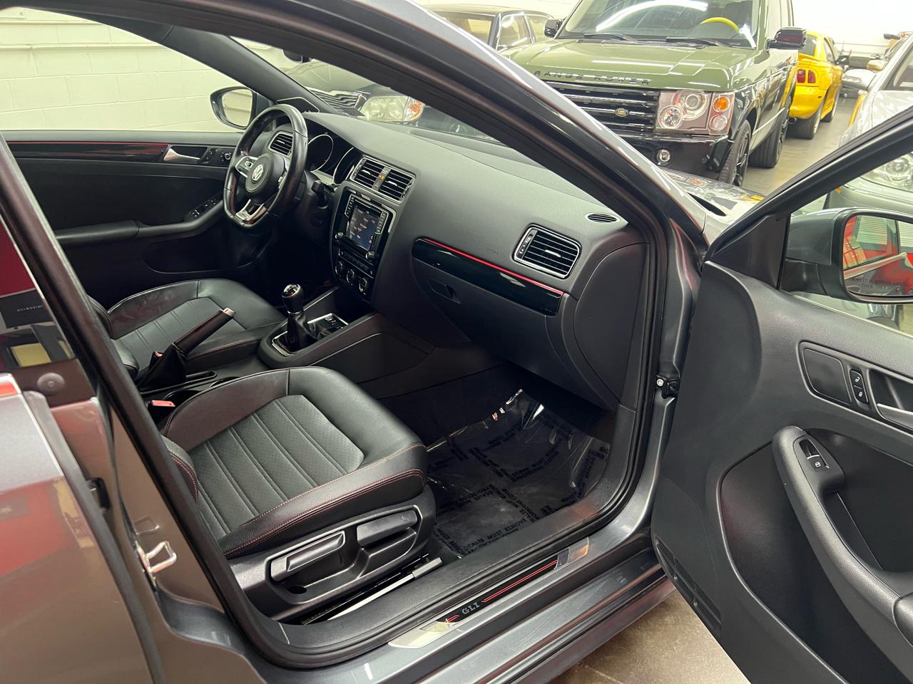 Volkswagen Jetta 2.0T GLI 6M 2017