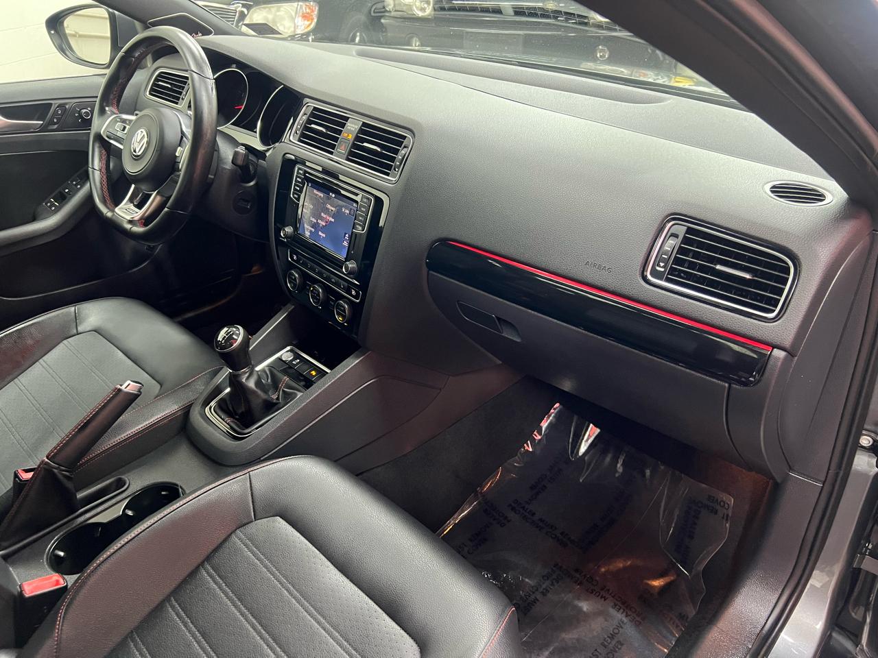 Volkswagen Jetta 2.0T GLI 6M 2017