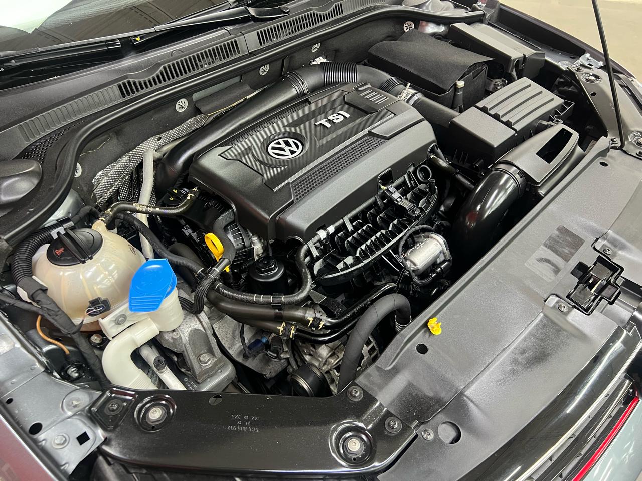 Volkswagen Jetta 2.0T GLI 6M 2017