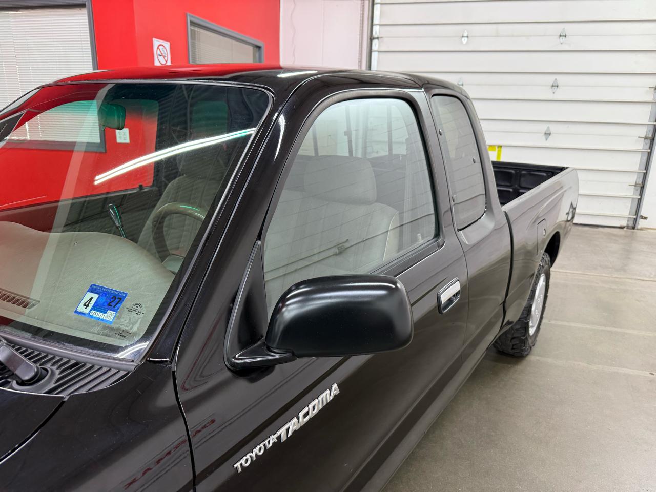 Toyota Tacoma Xtracab 2.4L I4 Auto 1996
