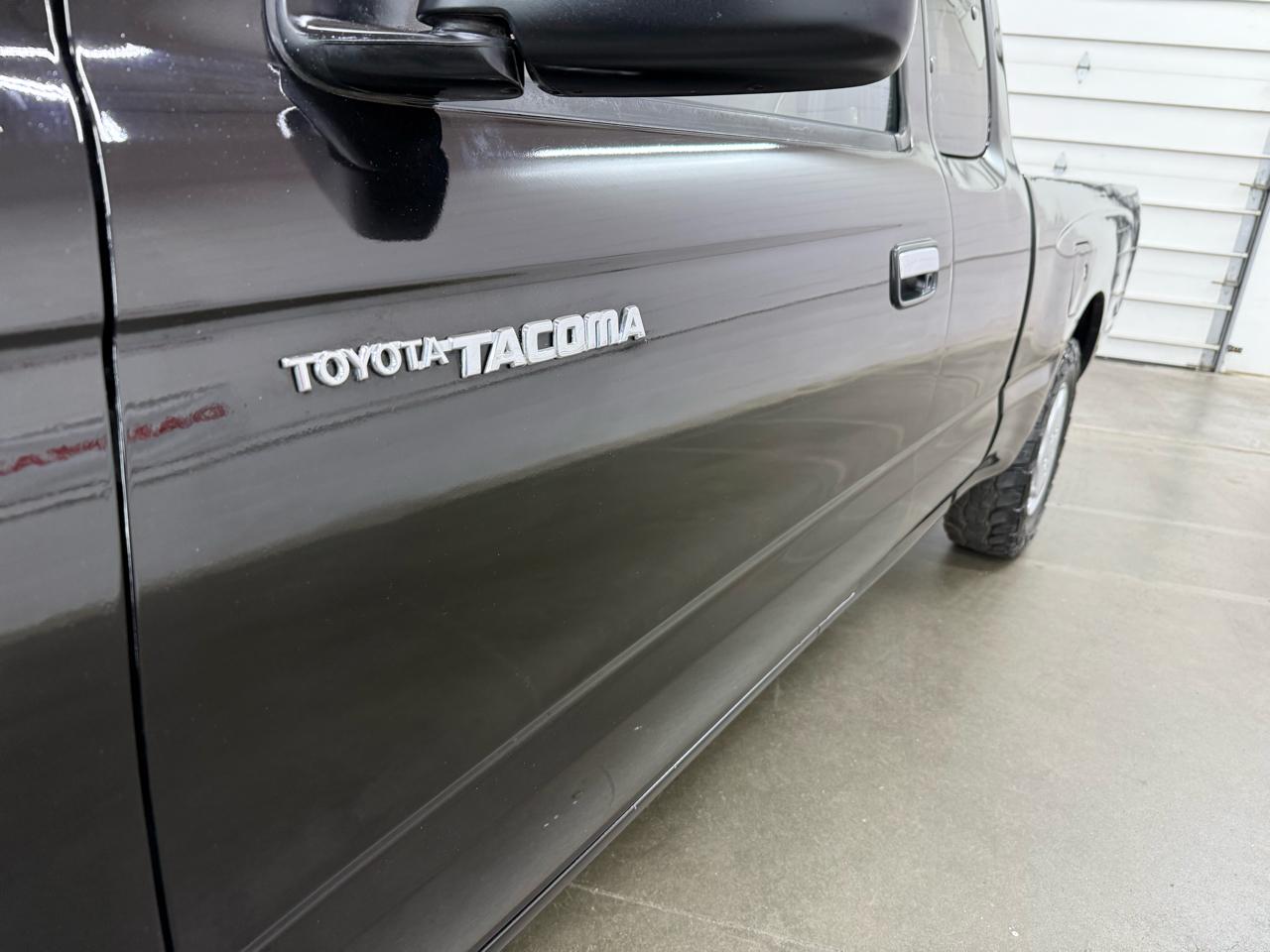Toyota Tacoma Xtracab 2.4L I4 Auto 1996