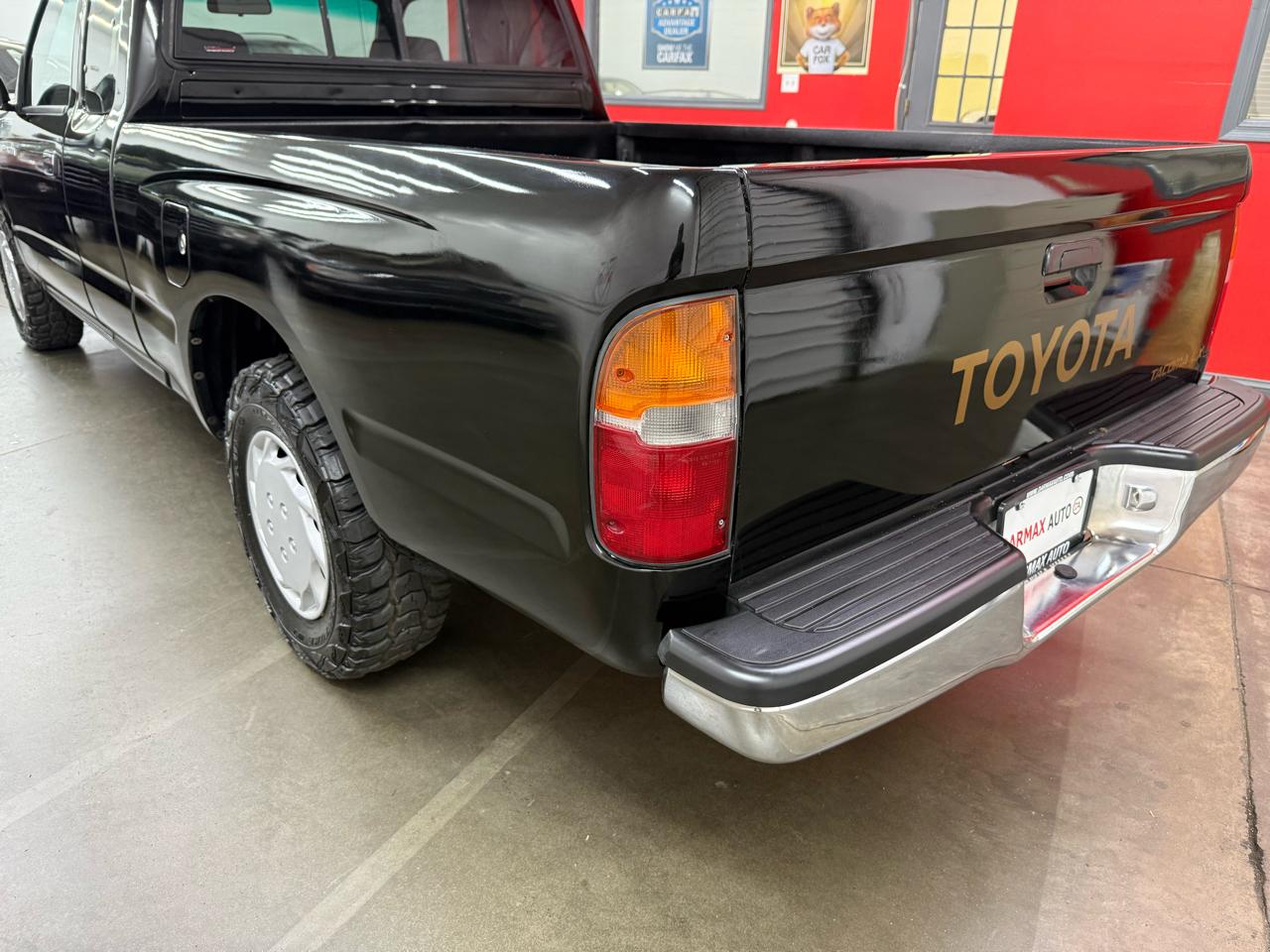 Toyota Tacoma Xtracab 2.4L I4 Auto 1996