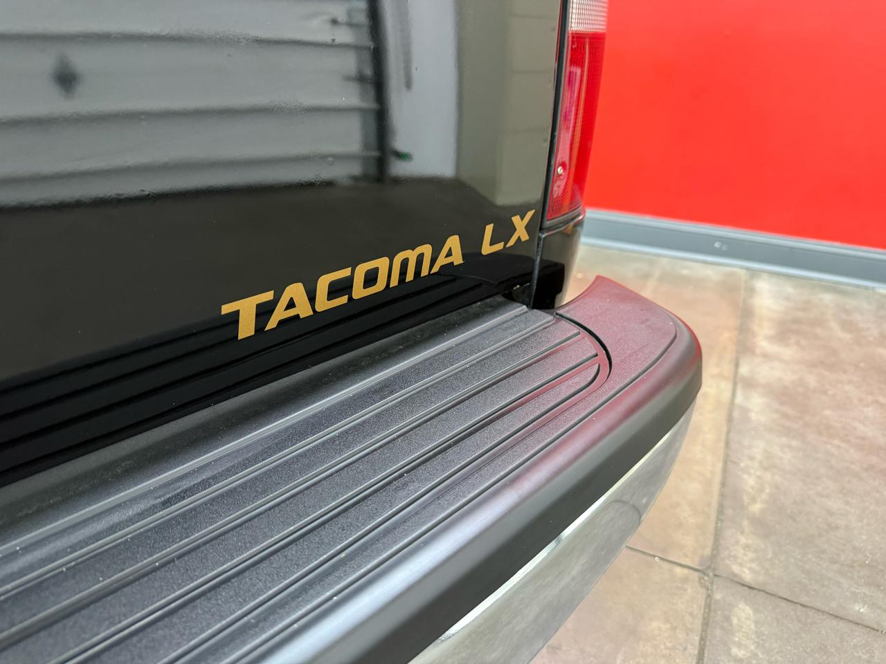 Toyota Tacoma Xtracab 2.4L I4 Auto 1996