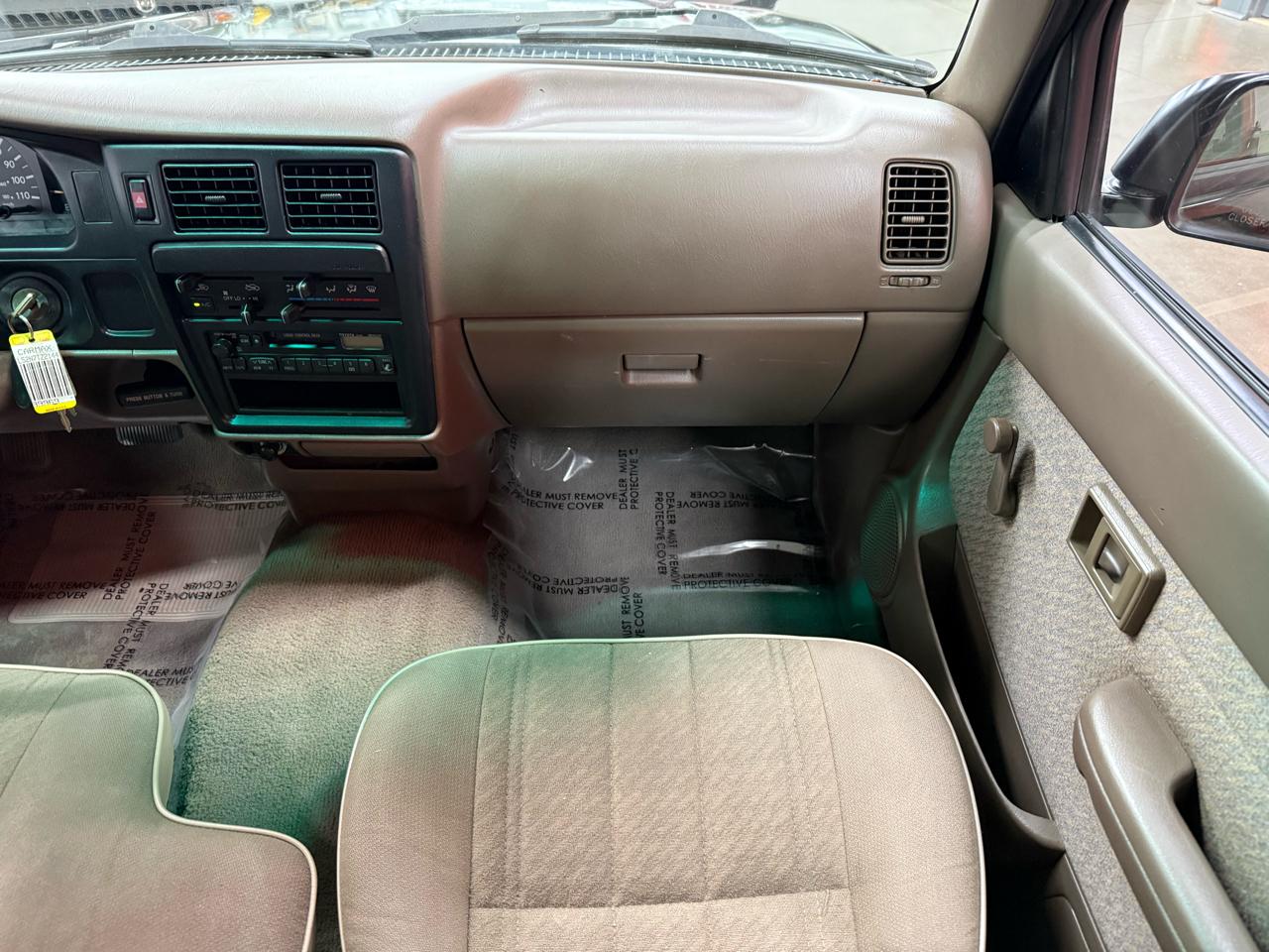 Toyota Tacoma Xtracab 2.4L I4 Auto 1996