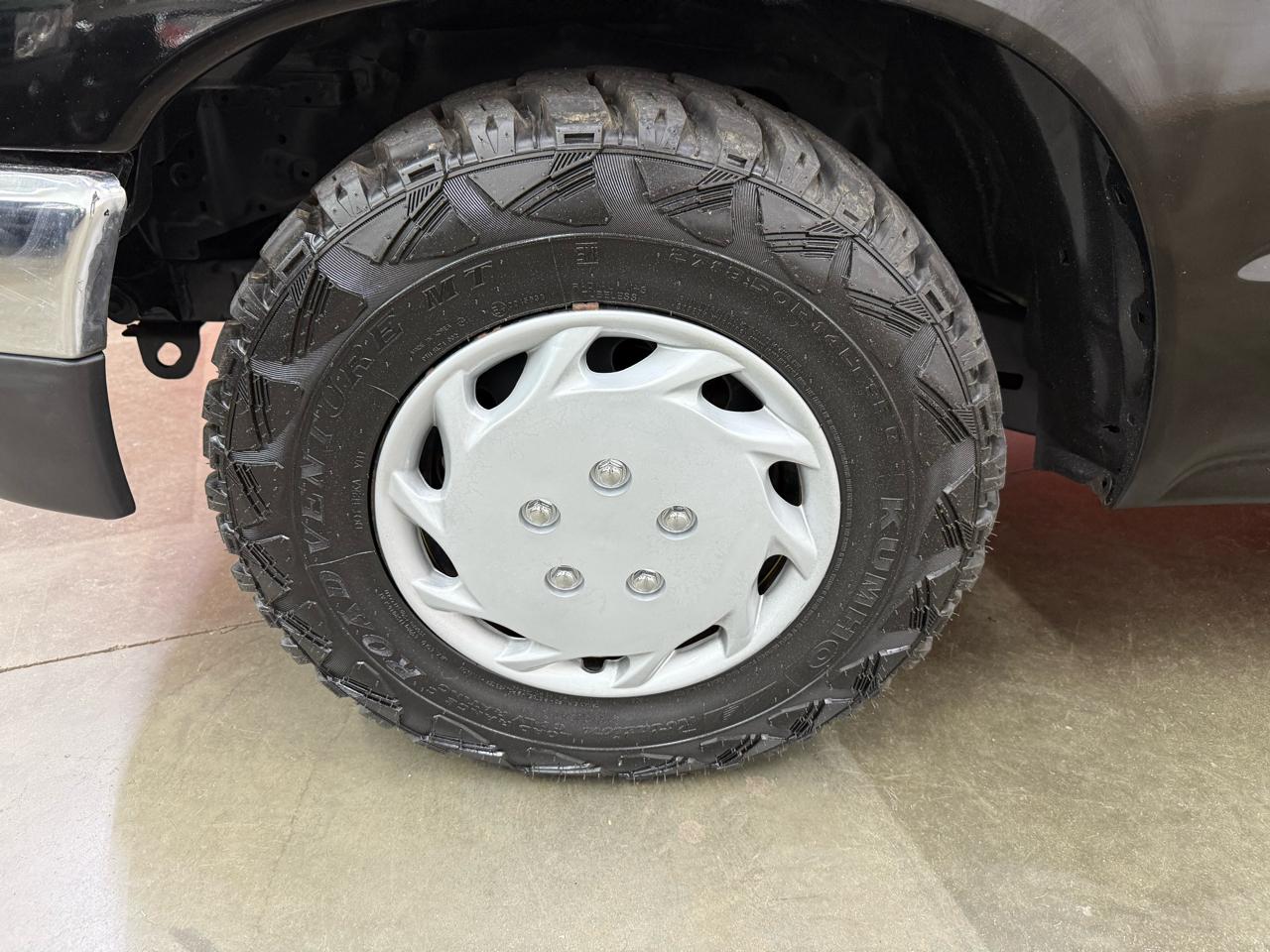 Toyota Tacoma Xtracab 2.4L I4 Auto 1996