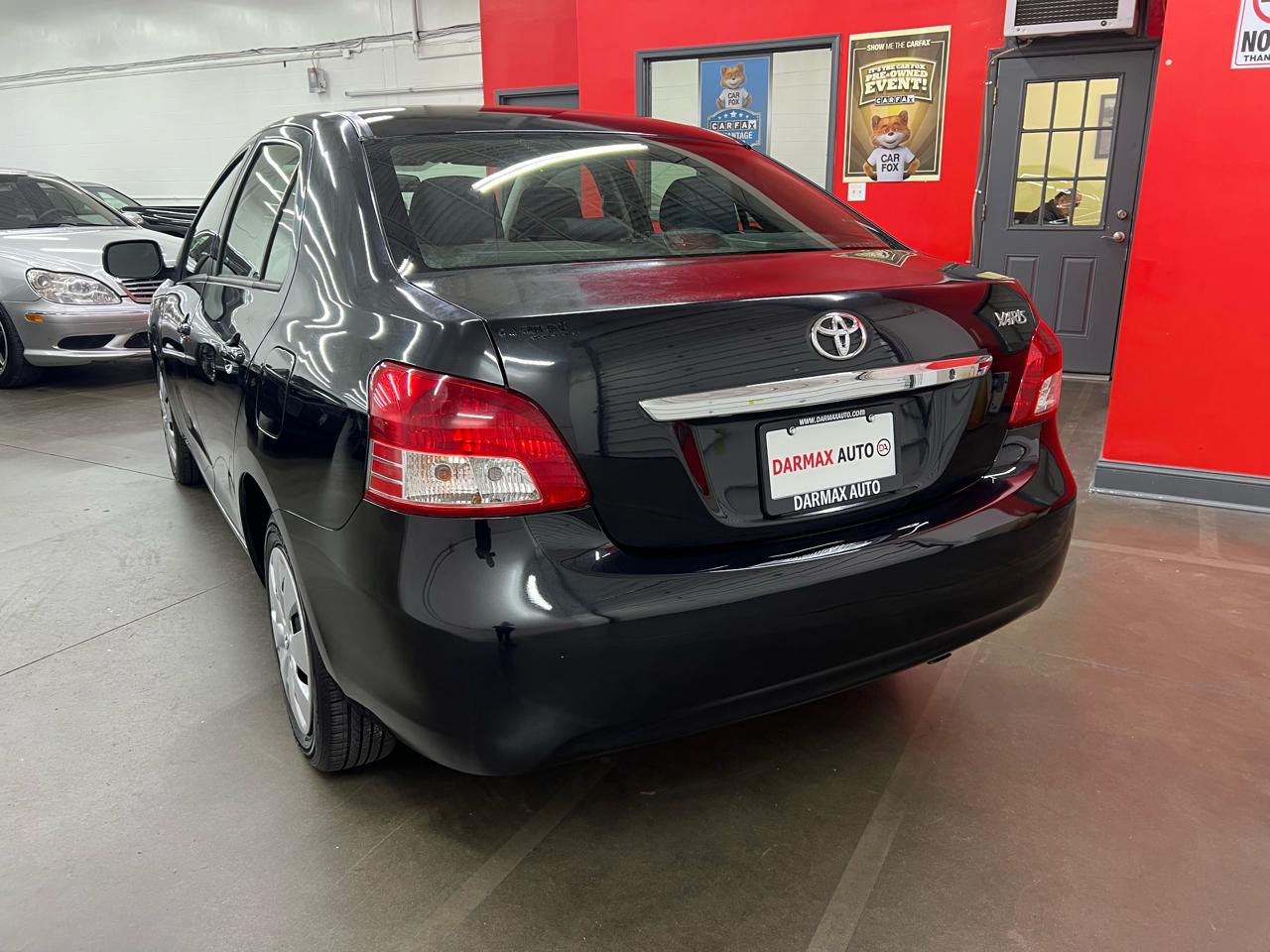 Toyota Yaris 4dr Sdn Auto 2012