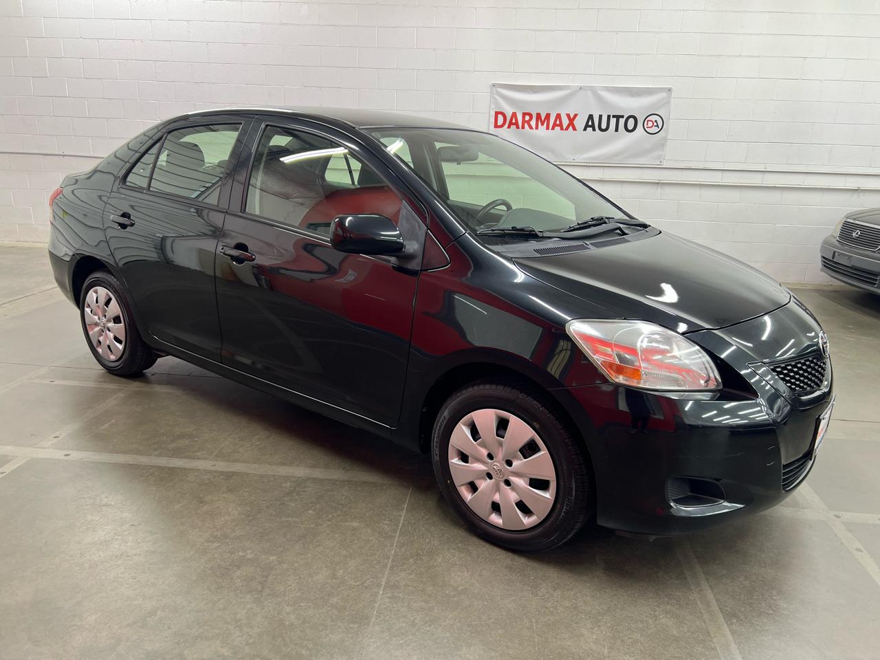 Toyota Yaris 4dr Sdn Auto 2012