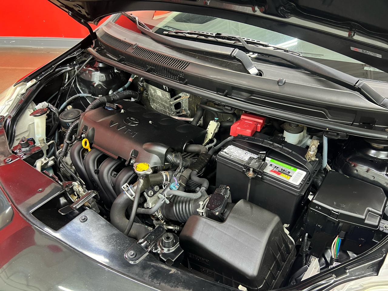 Toyota Yaris 4dr Sdn Auto 2012