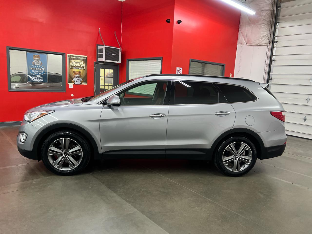 Hyundai Santa Fe Limited FWD 2013