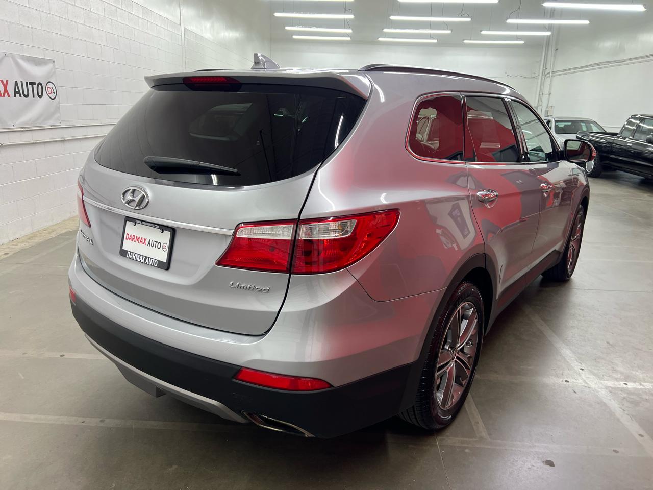 Hyundai Santa Fe Limited FWD 2013