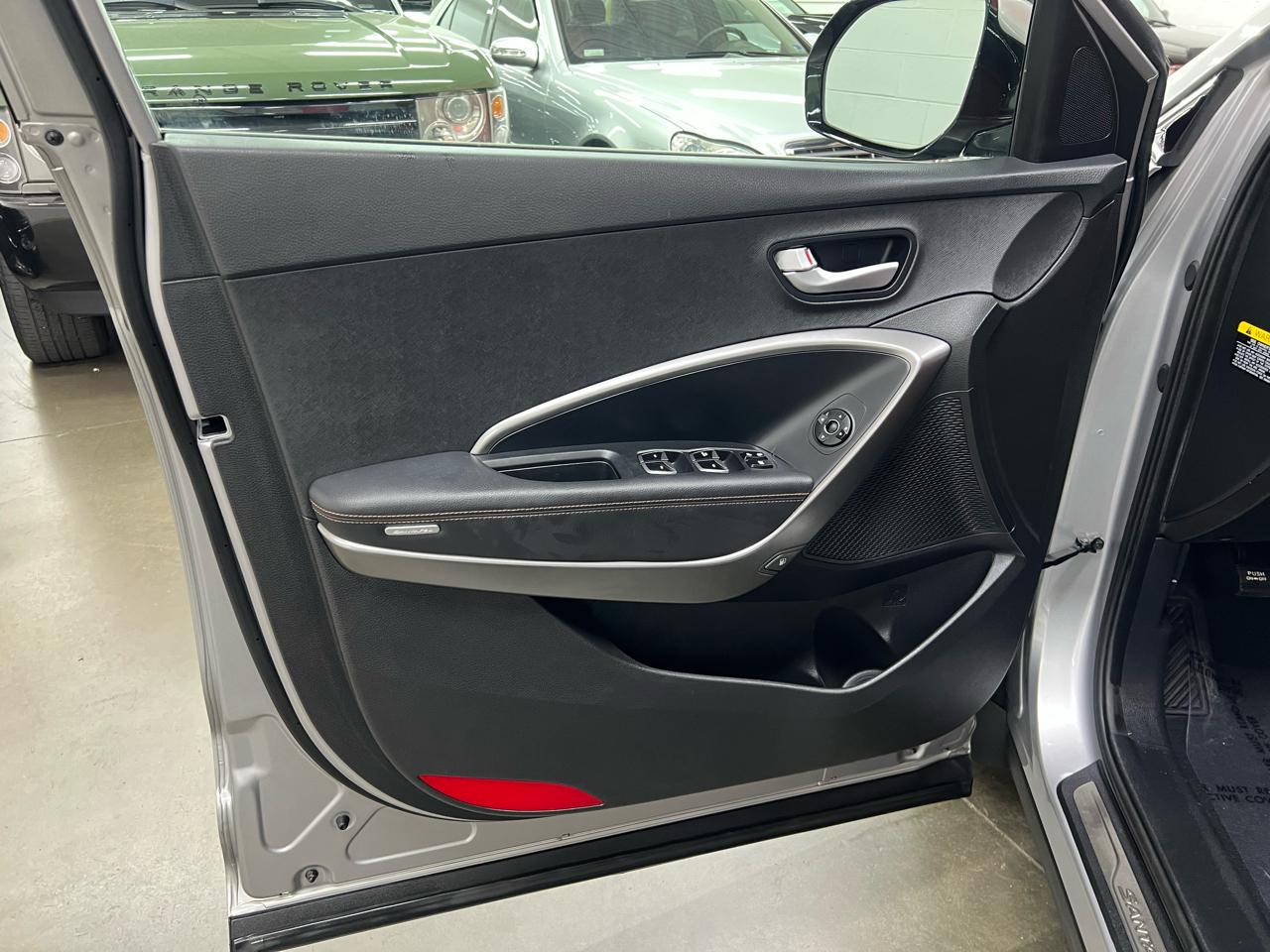 Hyundai Santa Fe Limited FWD 2013
