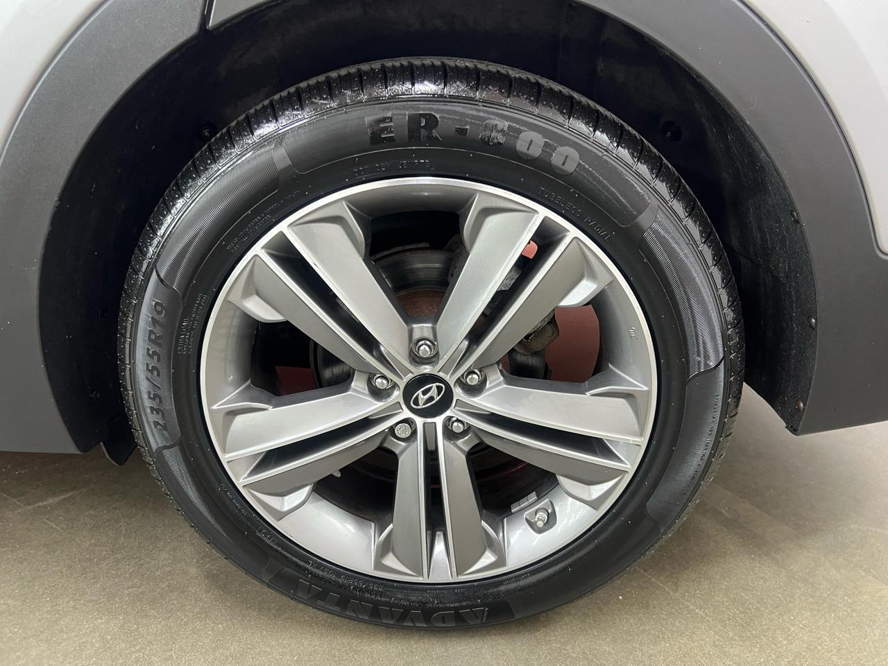 Hyundai Santa Fe Limited FWD 2013