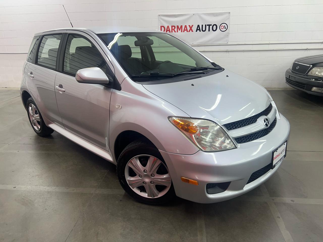 Scion xA Hatchback 2006