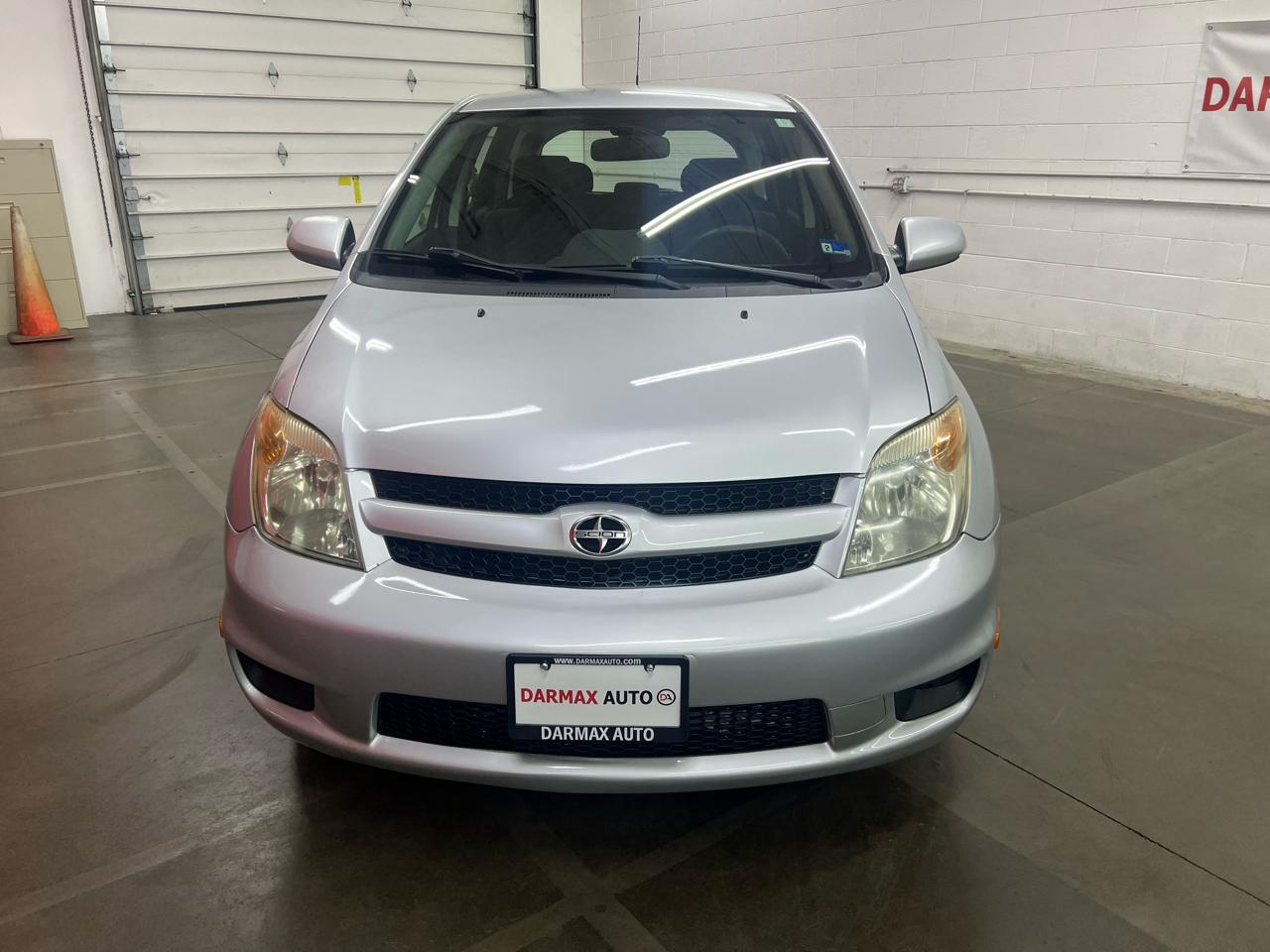 Scion xA Hatchback 2006