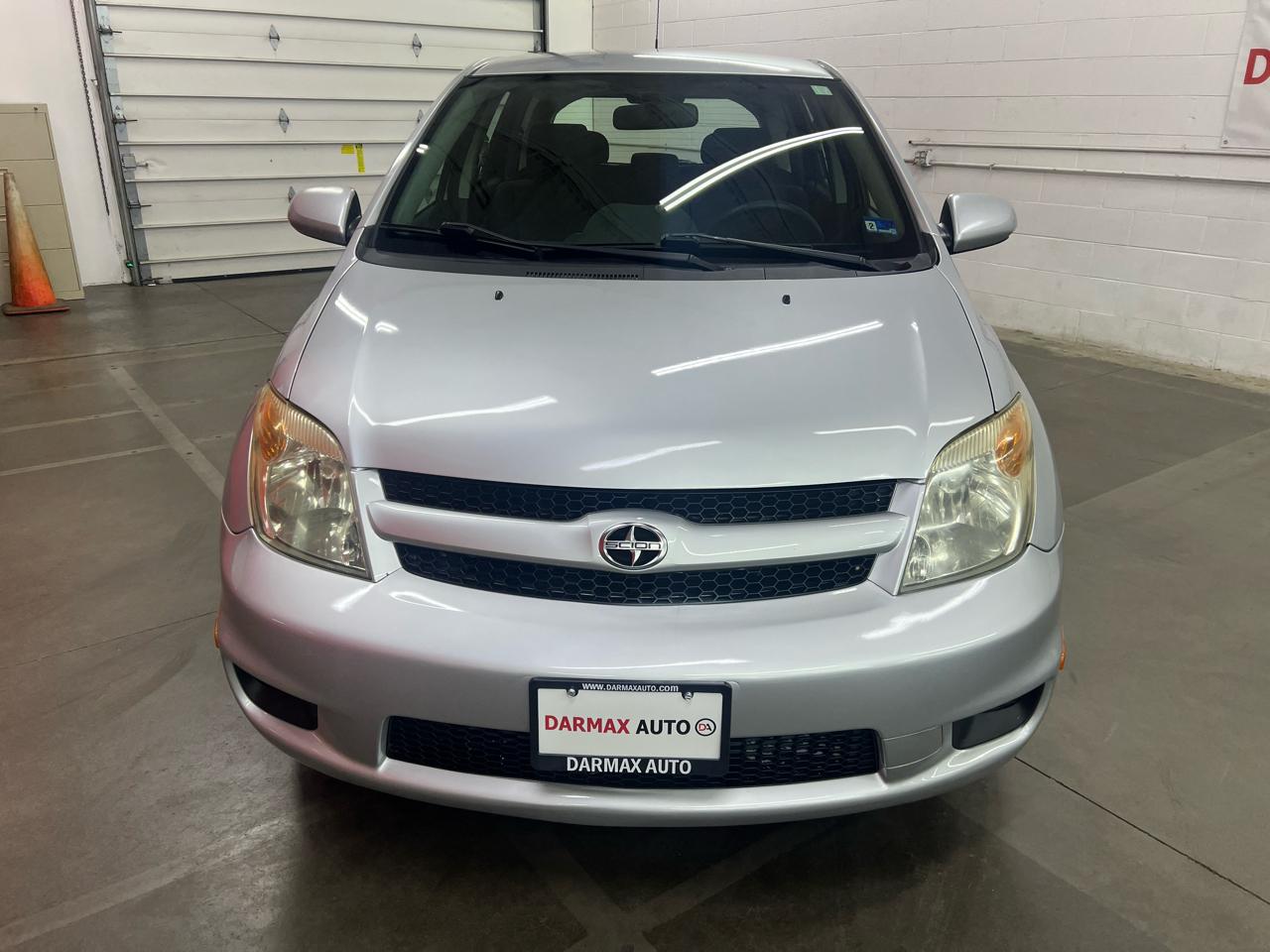 Scion xA Hatchback 2006