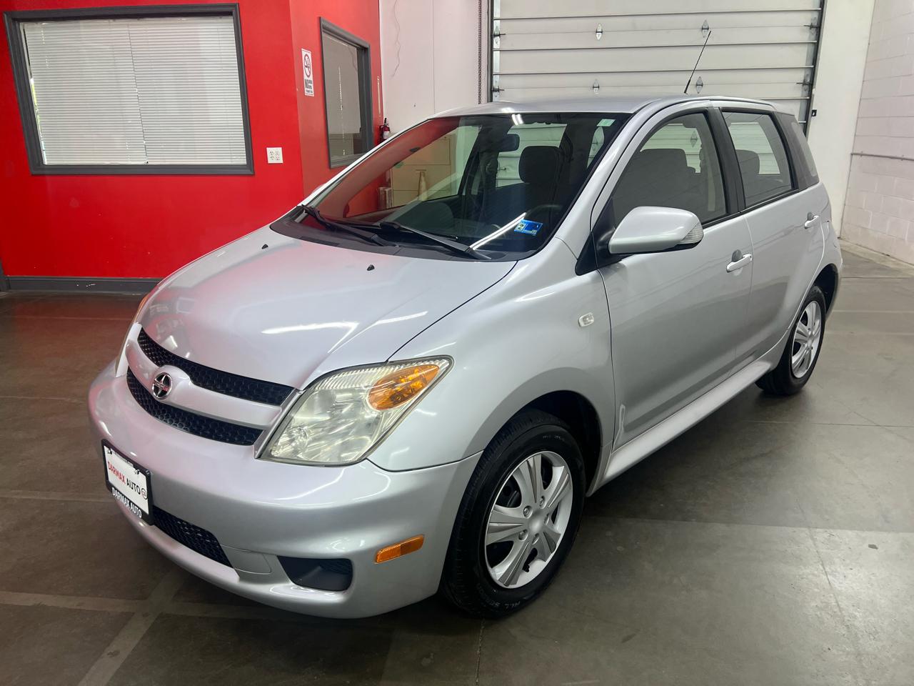 Scion xA Hatchback 2006