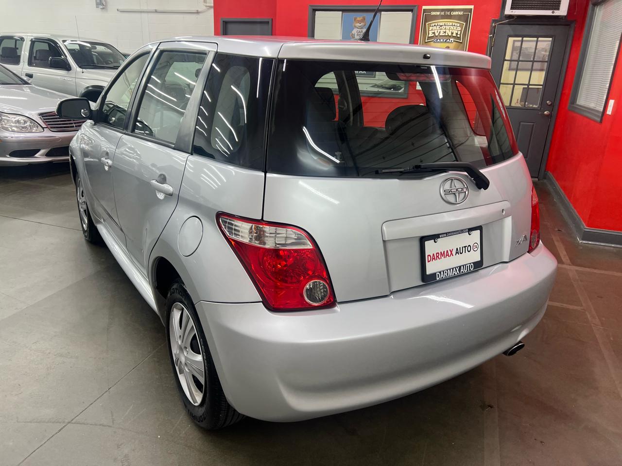 Scion xA Hatchback 2006