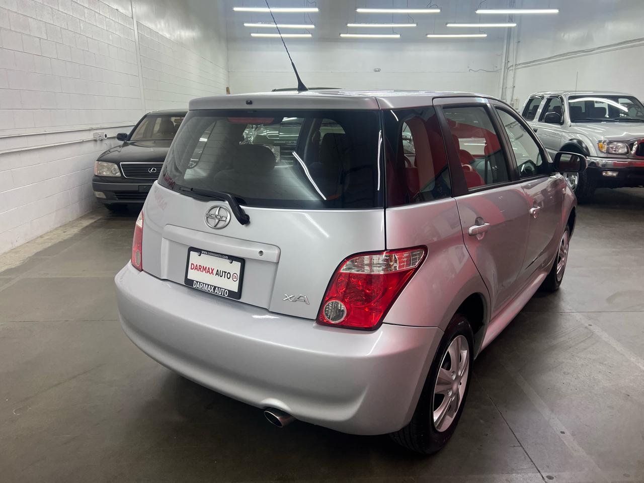 Scion xA Hatchback 2006