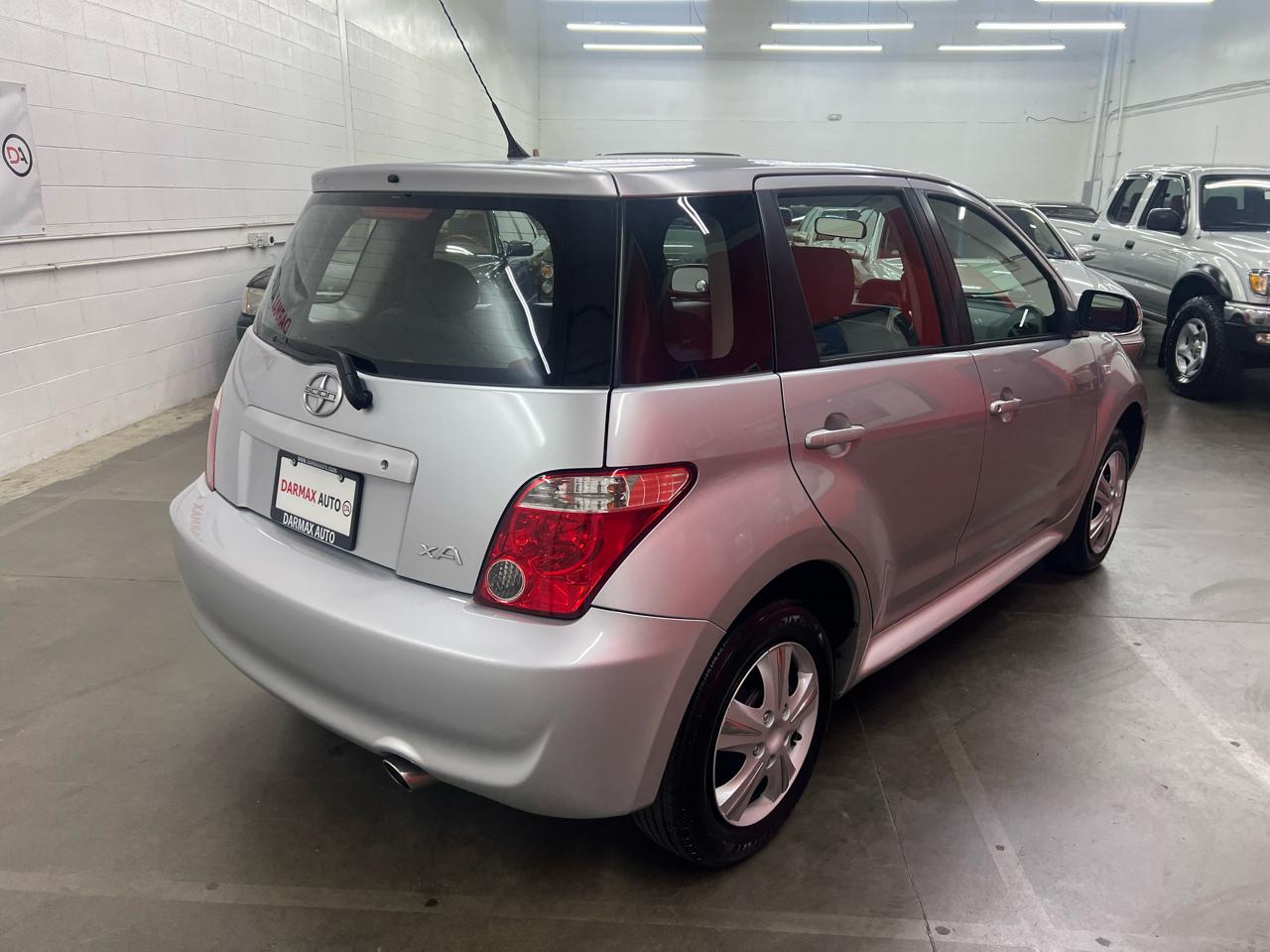 Scion xA Hatchback 2006