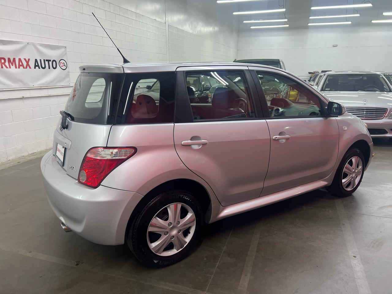 Scion xA Hatchback 2006