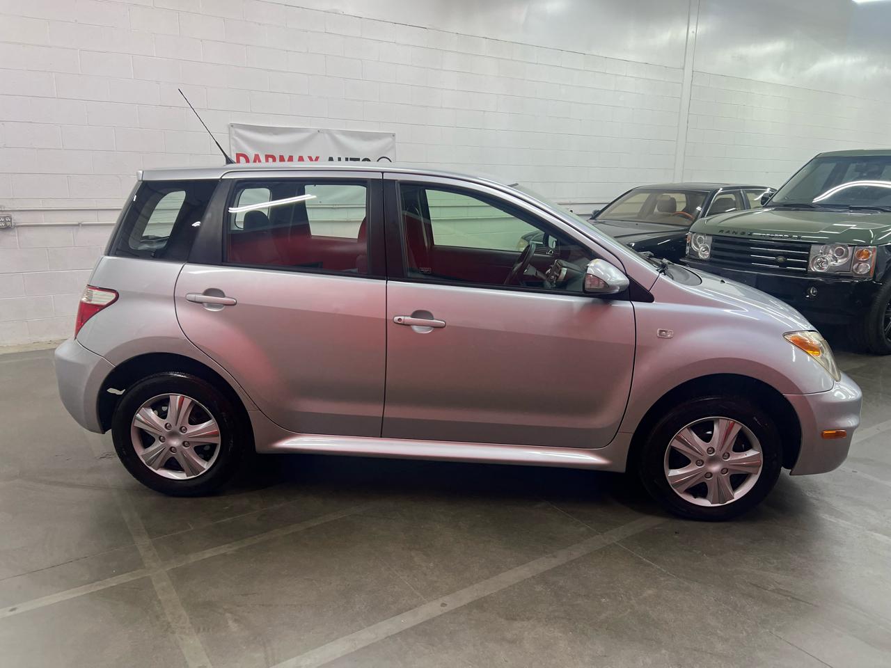 Scion xA Hatchback 2006